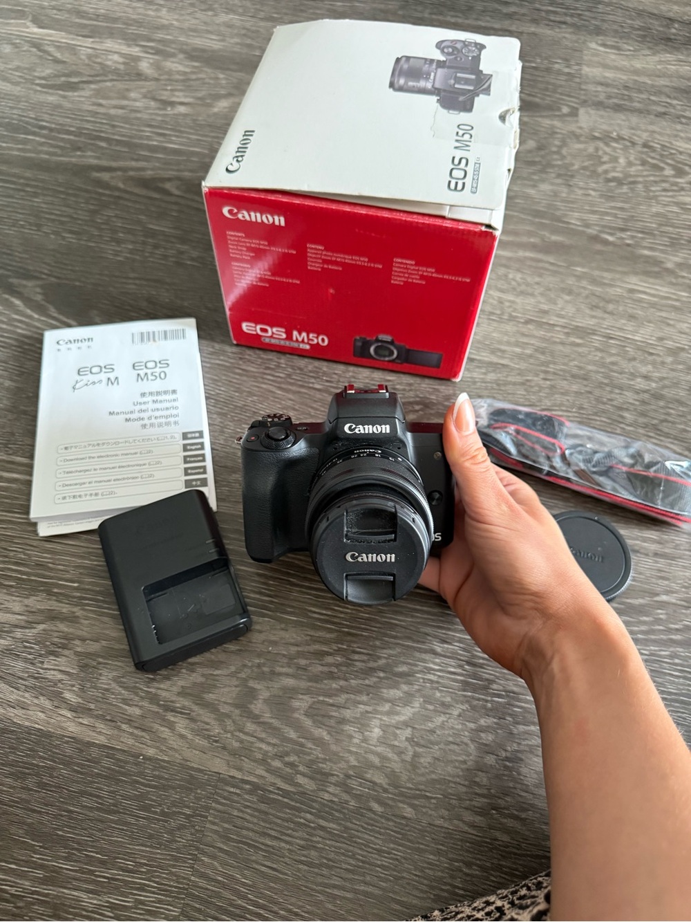 Canon EOS m50 Camera with Interchangeable Lens